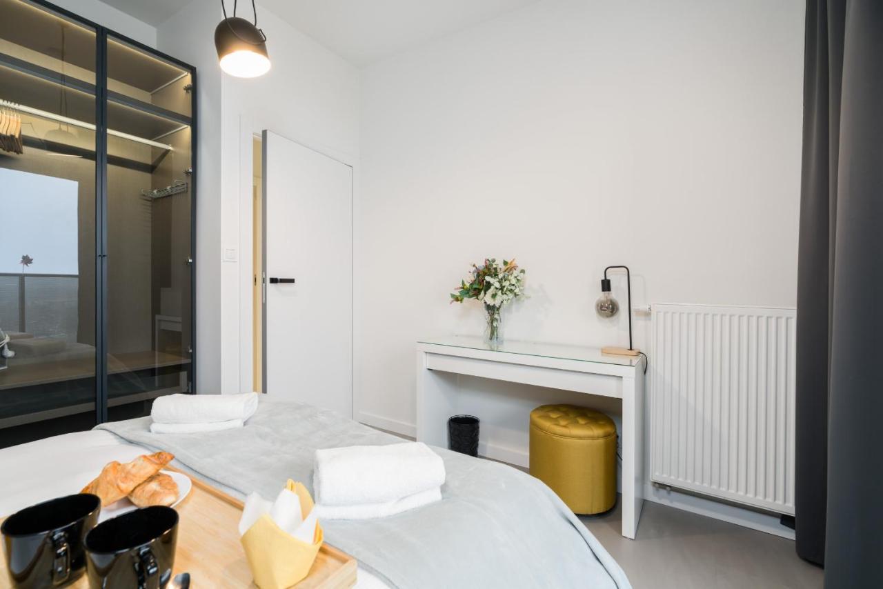 Widokowy Apartament Wojciechowskiego Parking I Loggia By Renters Prestige Poznan Exterior photo
